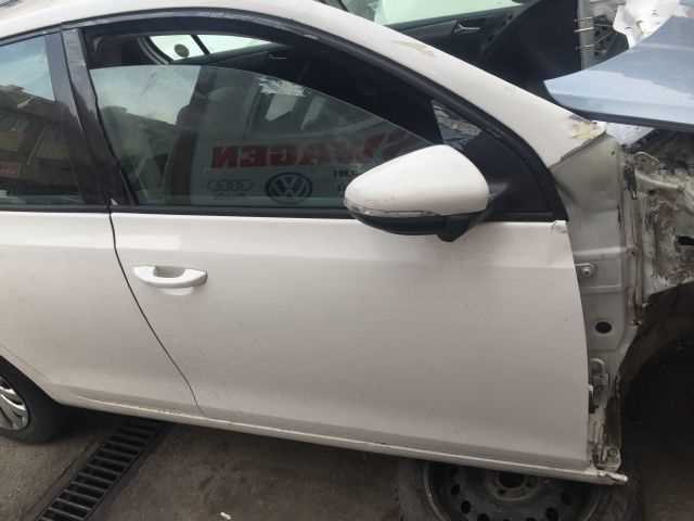 Volkswagen Golf6 2001-2013 Çıkma Yedek Sol Ön Kapı Beyaz